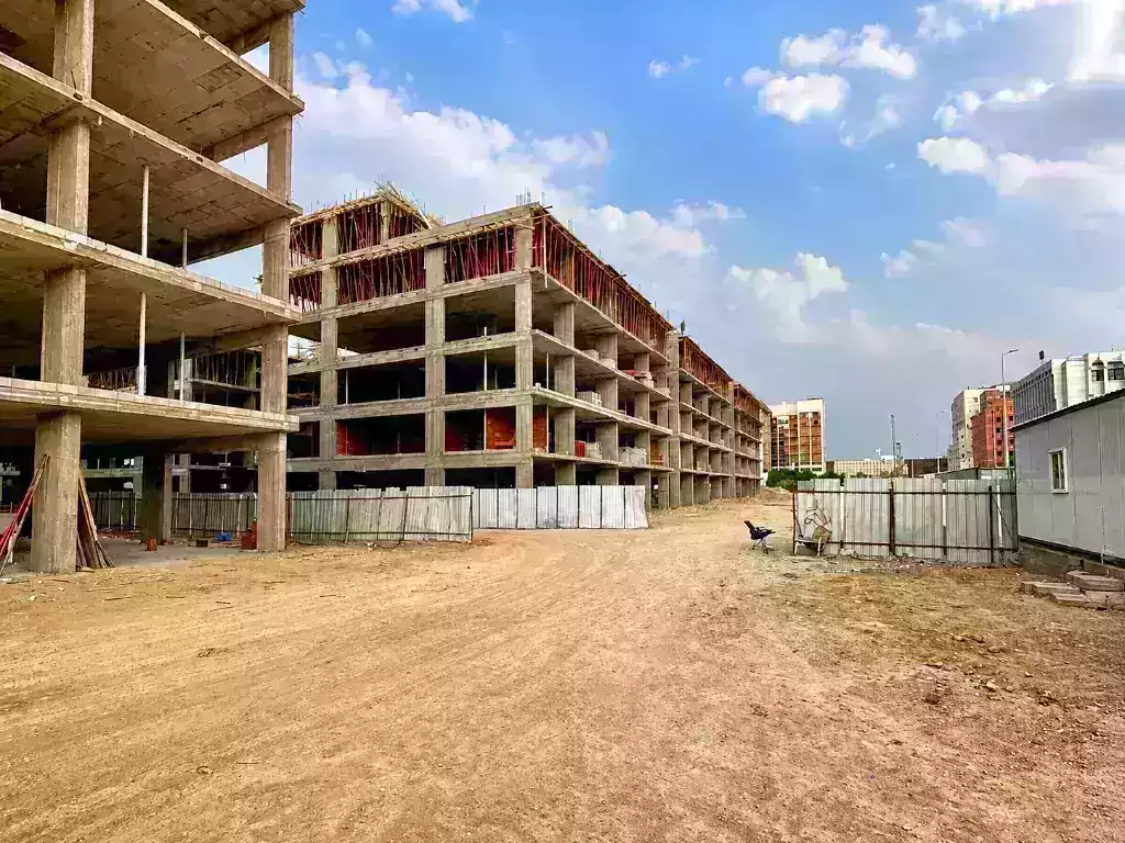مشروع مجمع سكني الشرفية ( 112000م2) 1 مشروع مجمع سكني على مساحة 112000 متر مربع