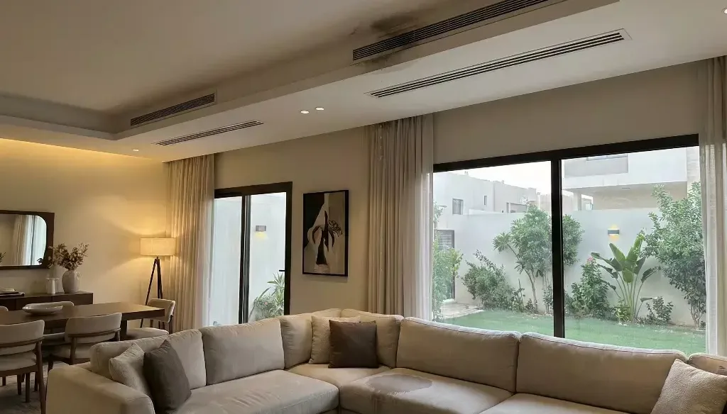 مكيفات الكونسيلد وأسباب تنقيط المياه فوق الجبس؟ أهمية الميول والعزل الحراري